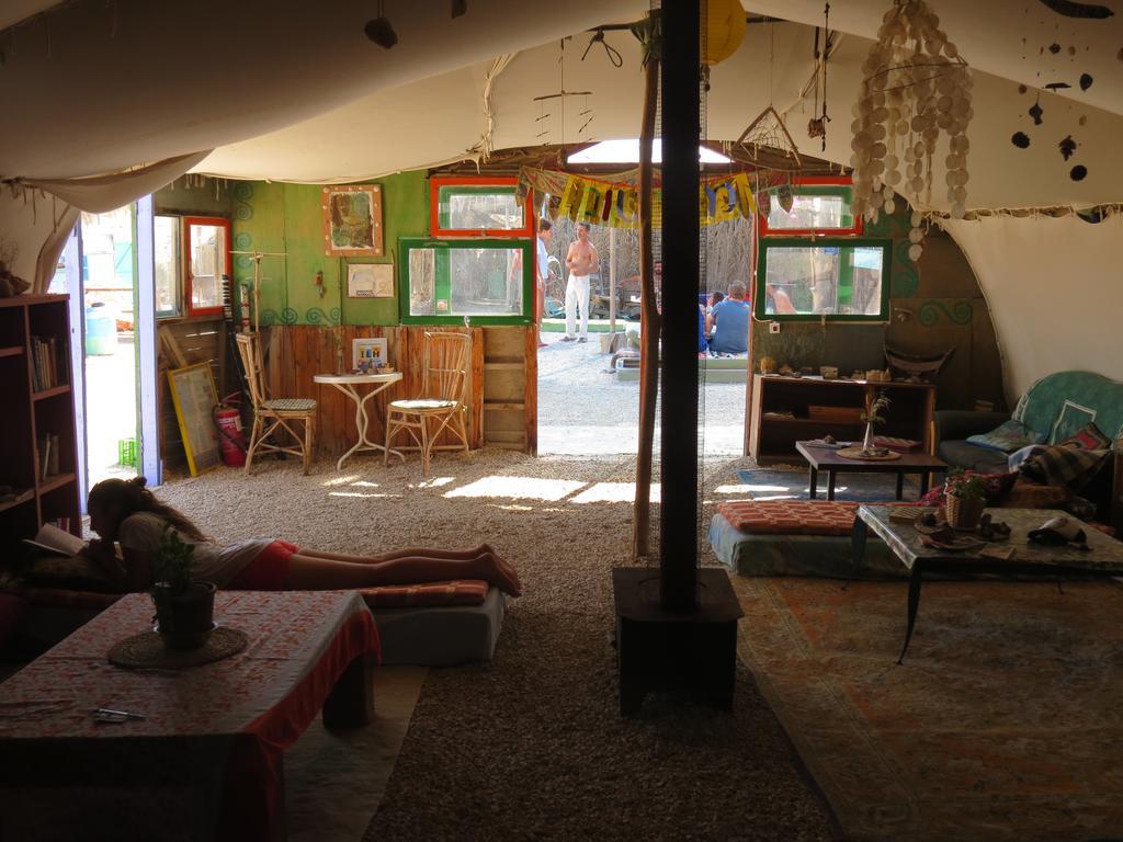 Hotel Silent Arrow à Mitzpe Ramon Extérieur photo