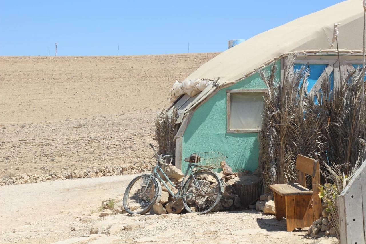 Hotel Silent Arrow à Mitzpe Ramon Extérieur photo