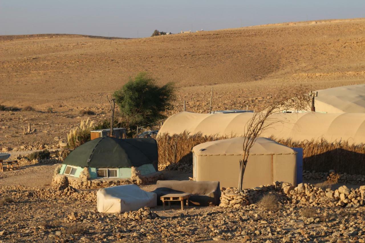 Hotel Silent Arrow à Mitzpe Ramon Extérieur photo